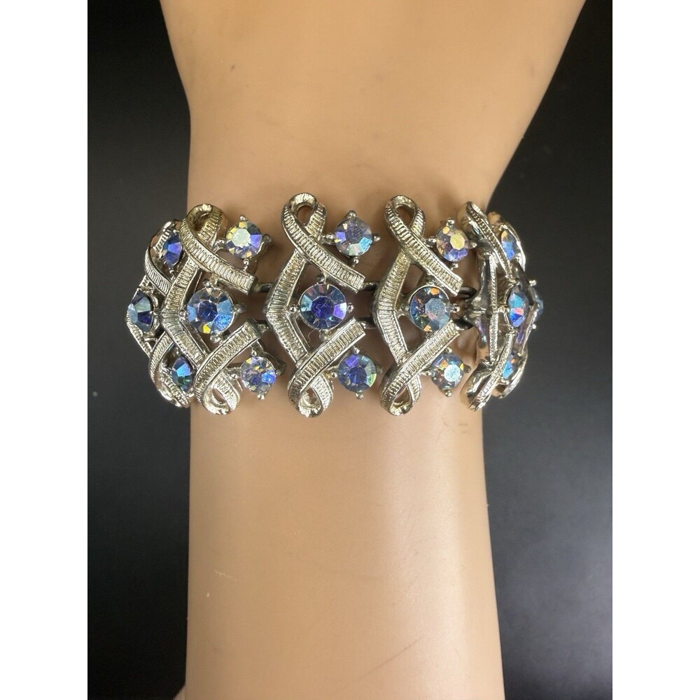 Vintage Coro Pegasus Aurora Borealis Rhinestone Silver Tone Bracelet 6.75"